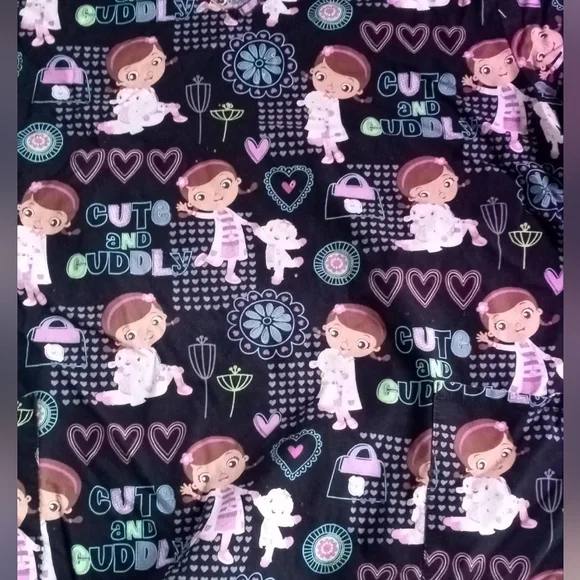Disney Doc McStuffins Plus Scrub Shirt 2x XXL Top Black Vet Tech Nurse Kids - Picture 3 of 9